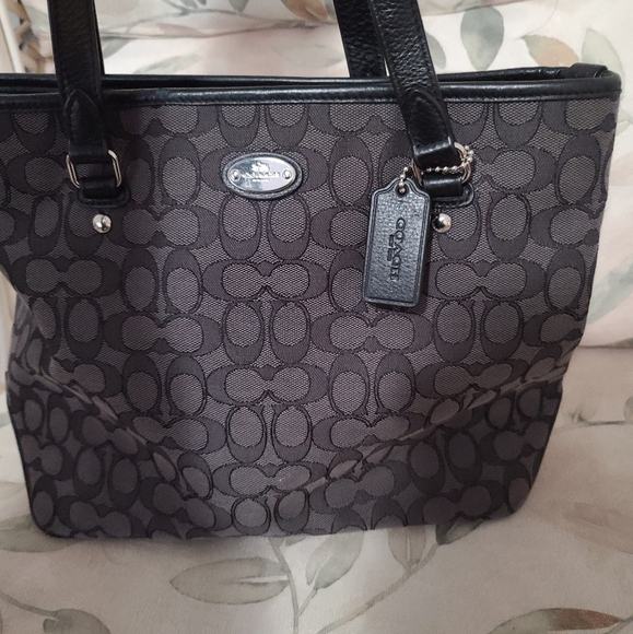 Coach Handbags - Coach Purse